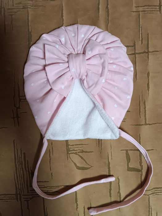 Шапочка на дівчинку флісова