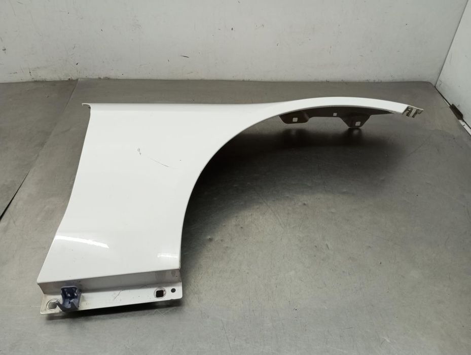 Guarda-lamas direito MERCEDES-BENZ Classe E (W212)