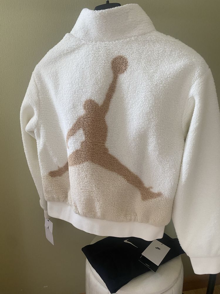 Флісова куртка для дівчинки 134-140 Nike Jordan