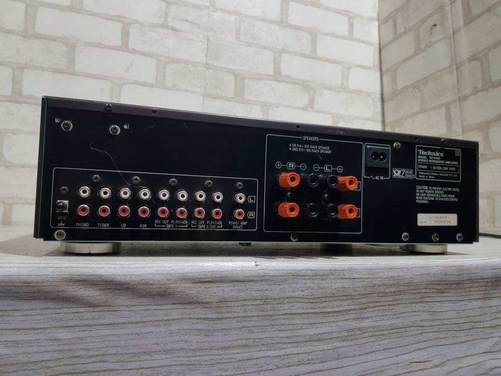 Стерео підсилювач класу АА TECHNICS SU-V560, *2x100 Вт, б/у з Німечч