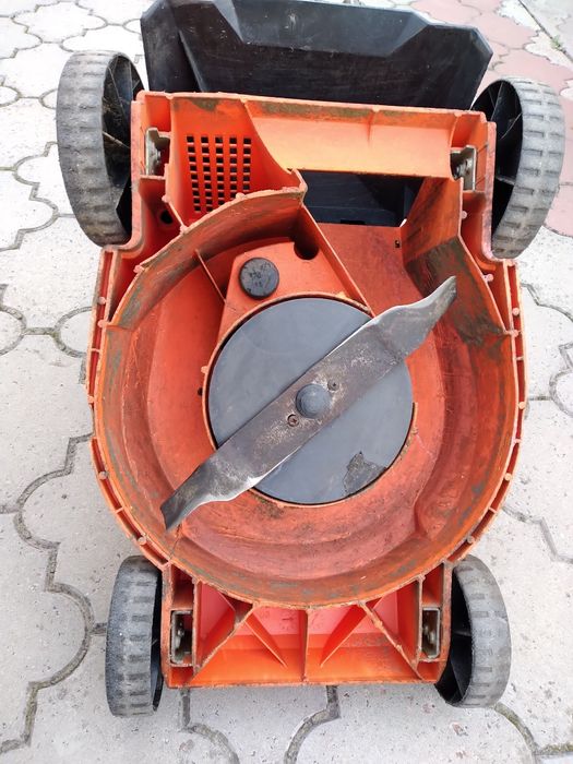 Газонокосарка електрична