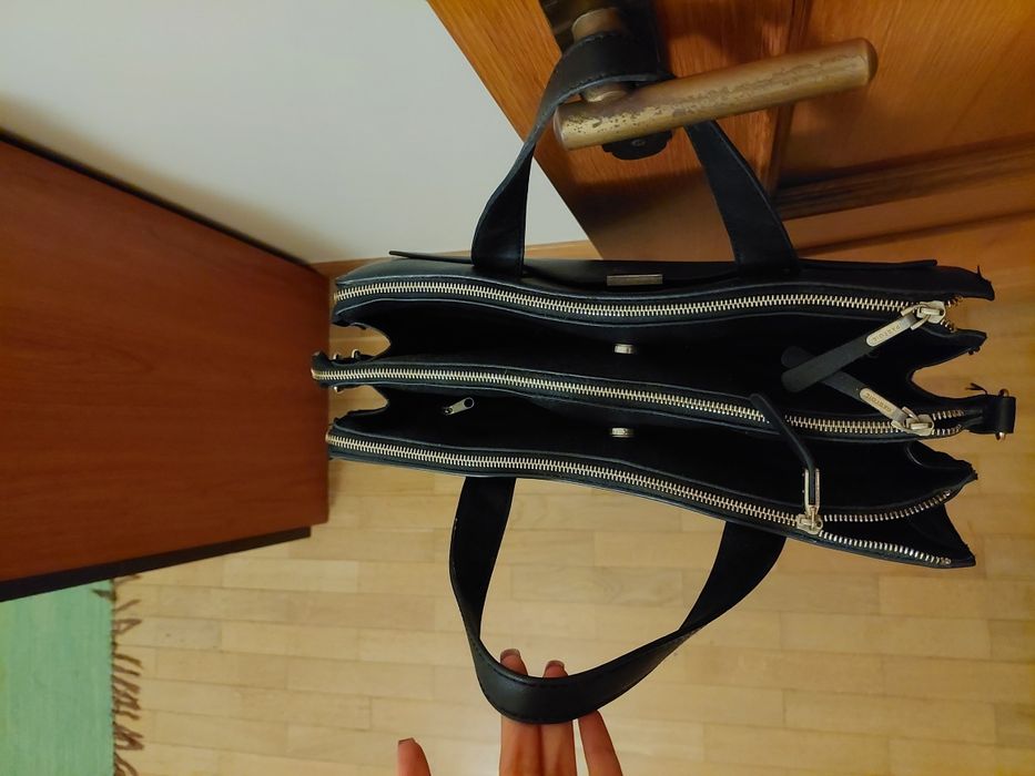 Mala preta da parfois