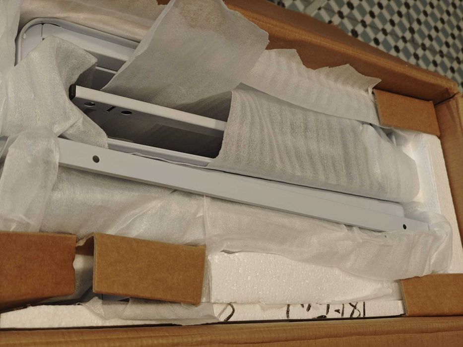 mesa de centro/de apoio/ de cabeceira