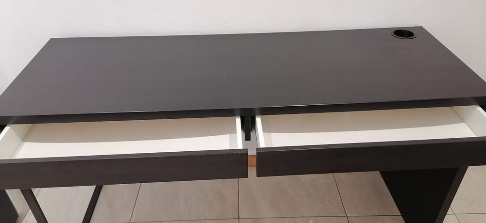 Secretaria Preta MICKE IKEA