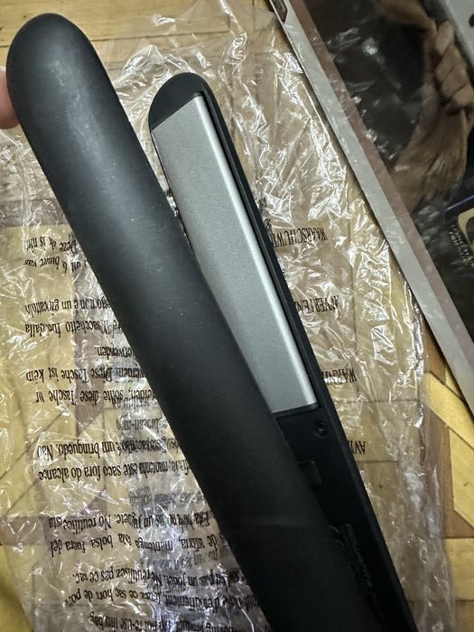 Випрямляч для волосся Rowenta SF 1810