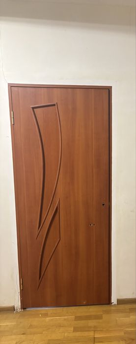 Продам  міжкімнатни двері