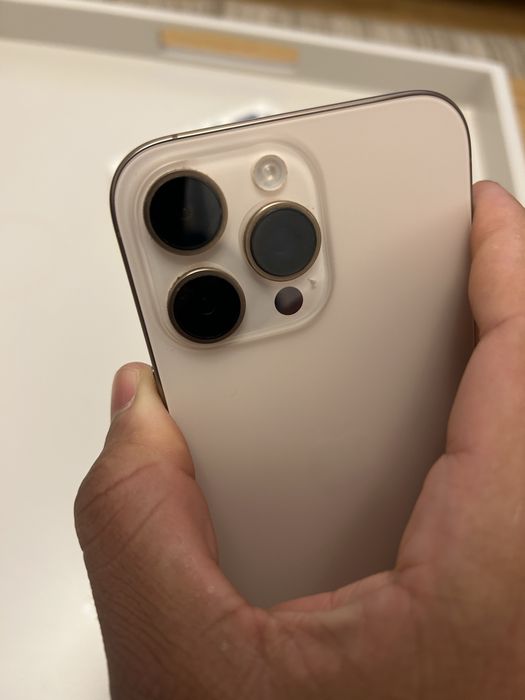 iPhone 16 pro max 256GB titanium desert