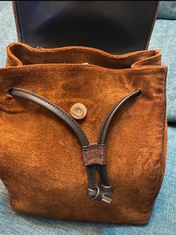 Mochila em pele MLV