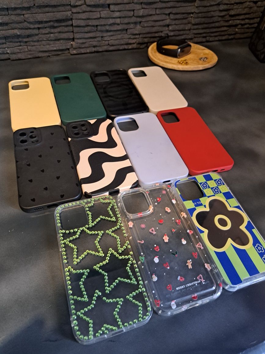 Etui do iPhone'a 12/12 pro.