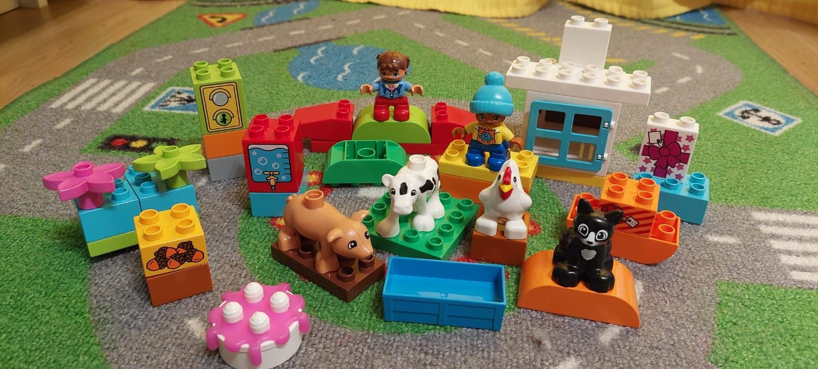 Zestaw klocków duplo farma, ludziki zwierzęta