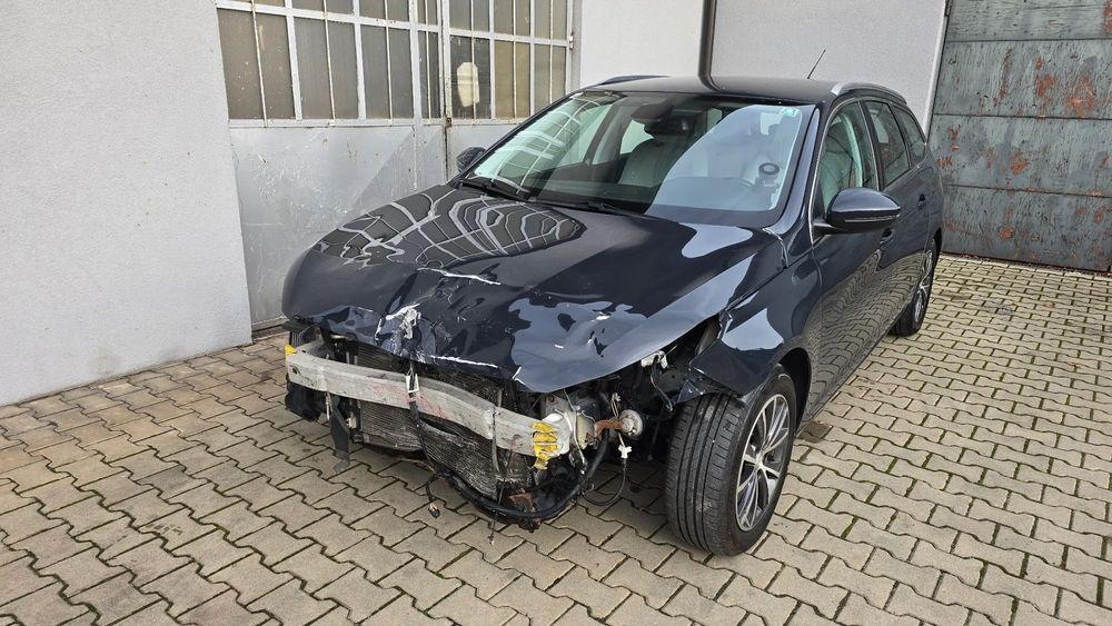 Peugeot 308 SW 1,2 benzyna, przeboieg: 127 tyś. km