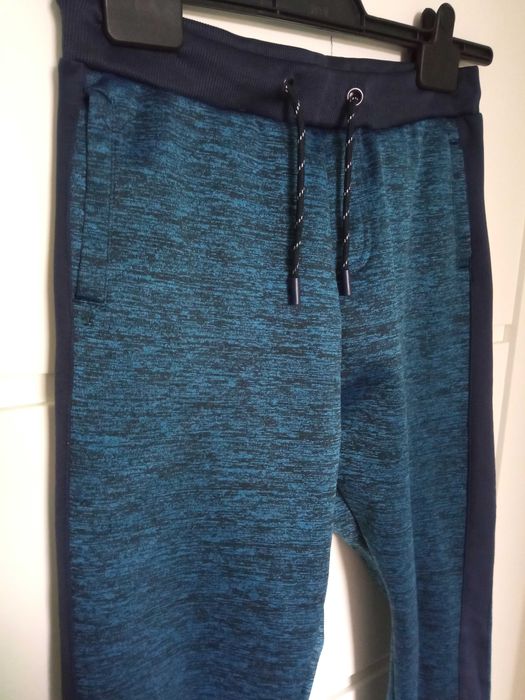 Spodnie dresowe z Pepco - 12 lat + gratis