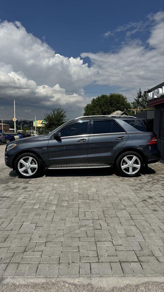 Mercedes-Benz W166 ML 250 BLUETEC 4 Matic 2015 р 2,1 Дизель 7АКПП