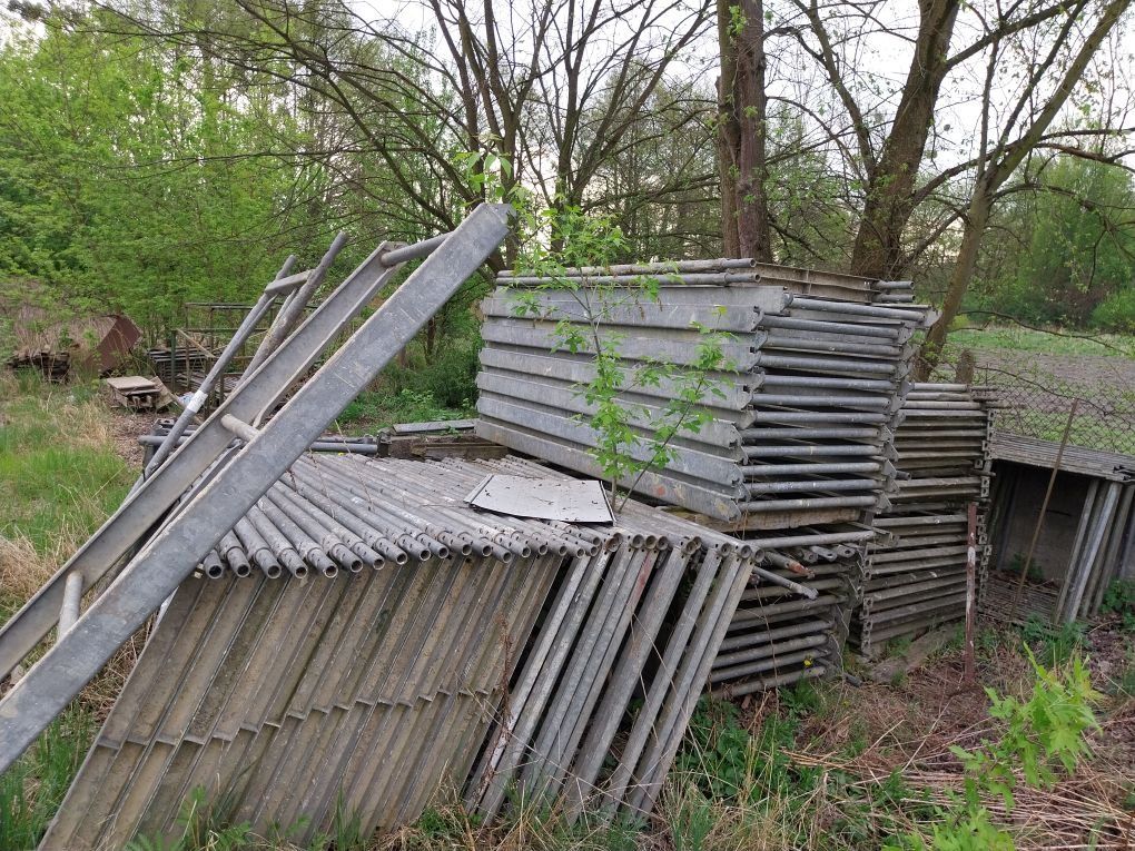 Rusztowania ramowe Stalowe ocynkowane 68szt. bardzo dobry stan 2x160m2
