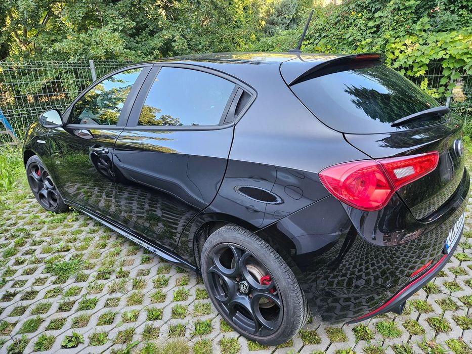 Alfa Romeo Giulietta mały przebieg, sprzedaż w Grudniu 2025