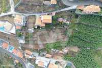Terreno Urbano com moradia em ruínas, com 2040 m2, na Achada, Ribeira