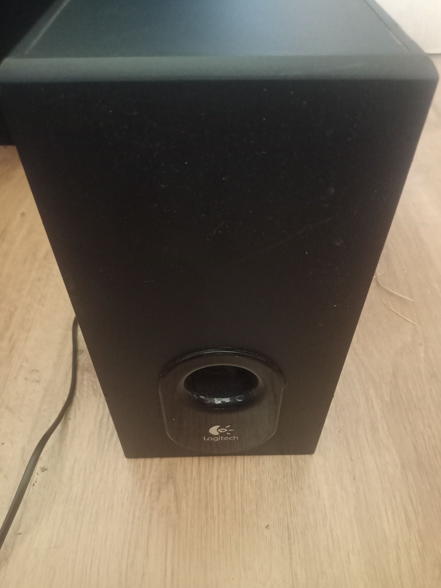 Subwoofer Logitech x530