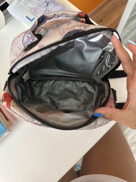 Lancheira feminina