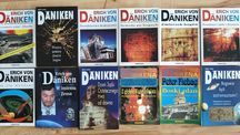 Książki Erich von Däniken Danikien