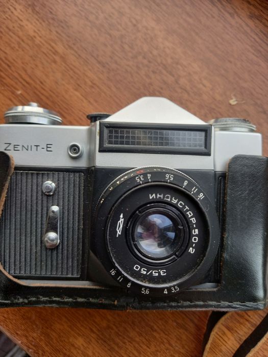 Фотоапарат Zenit -e