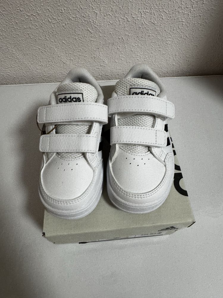 Дитячі кросівки Adidas breaknet 22 розмір