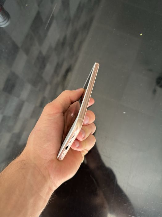 iphone 8 plus новий акумулятор