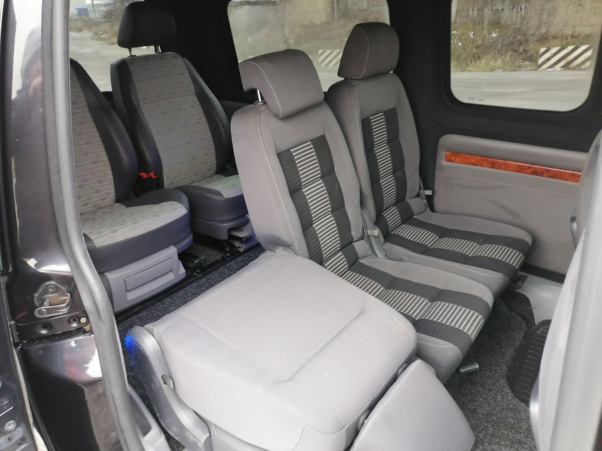 Продам Volkswagen Caddy Maxi