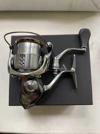 Продам Shimano Stella 2500s