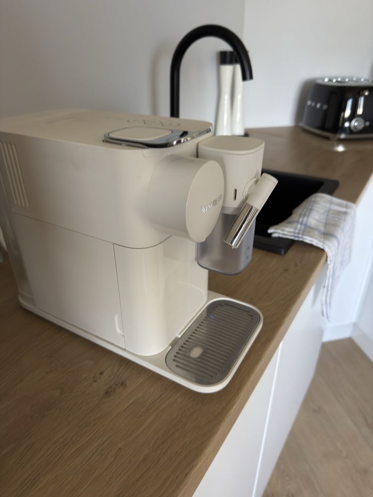 DeLonghi Nespresso ekspress