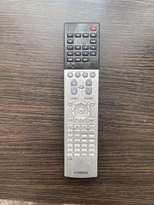 Ресивер Yamaha RX-V677
