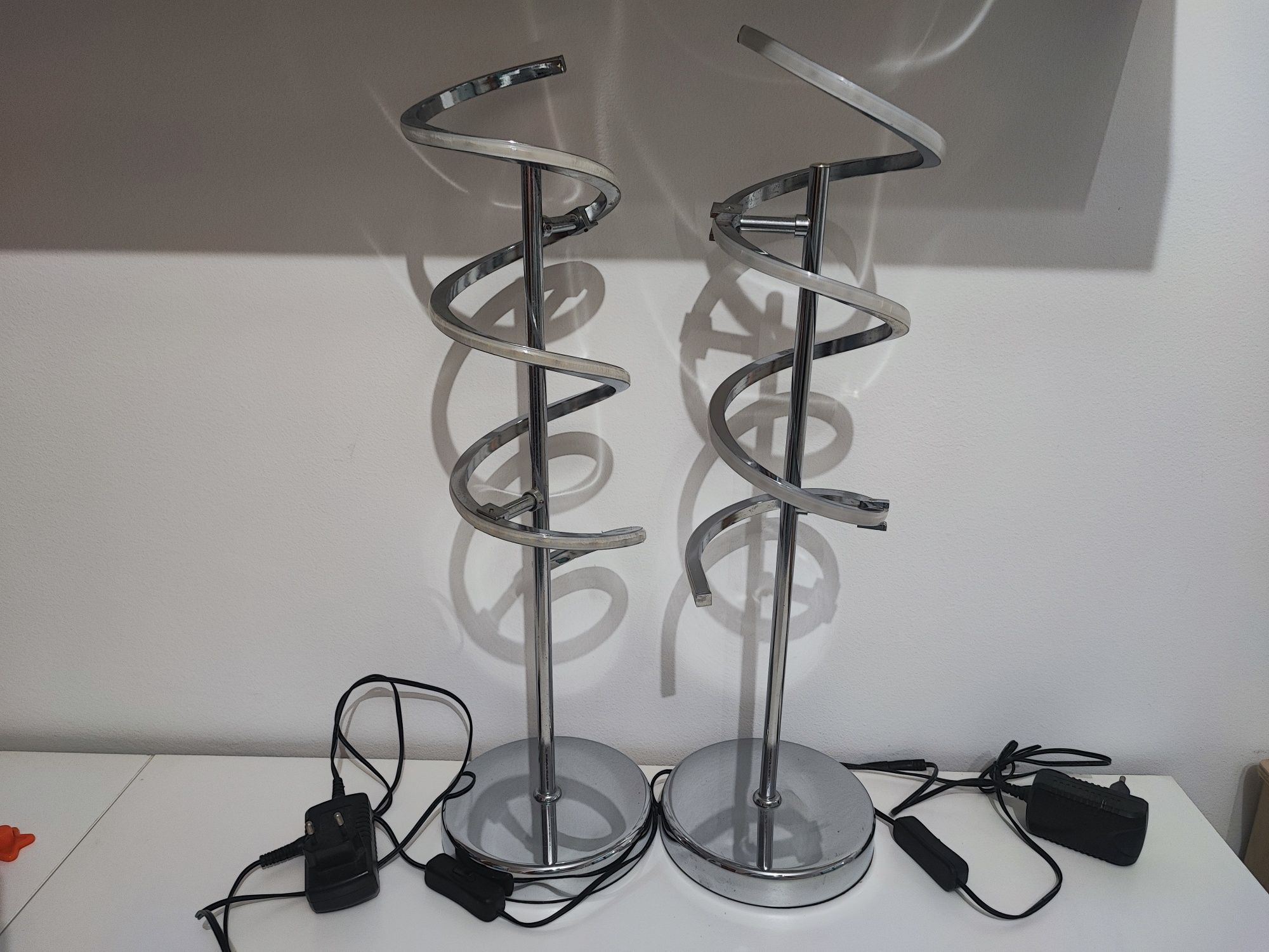 Candeeiros mesa de cabeceira LED