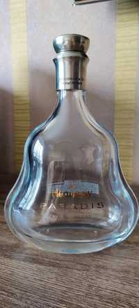 Бутылка Hennessy Paradis.
