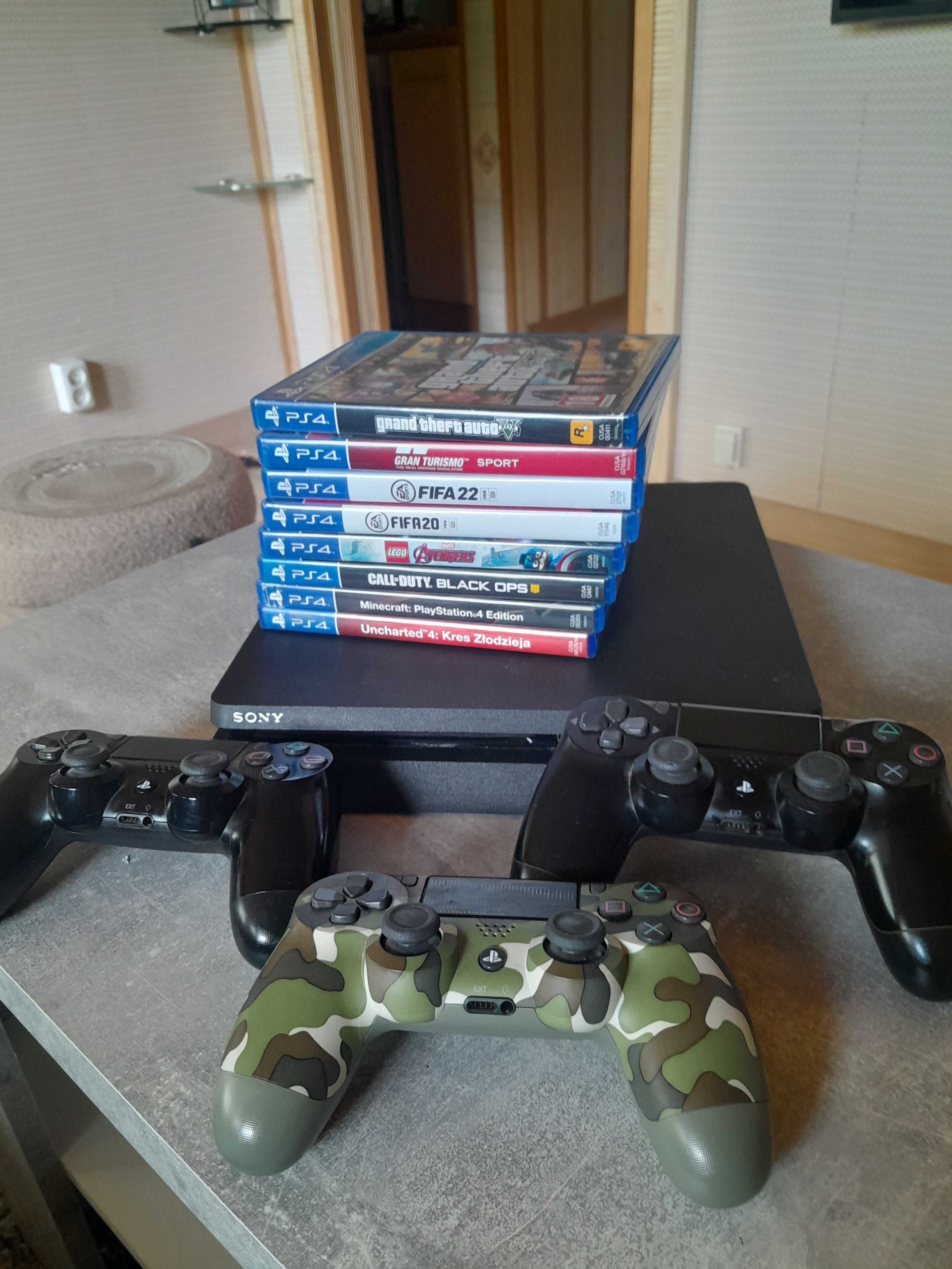 Playstation 4 slim