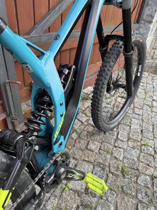 Kellys noid 90 rower downhill