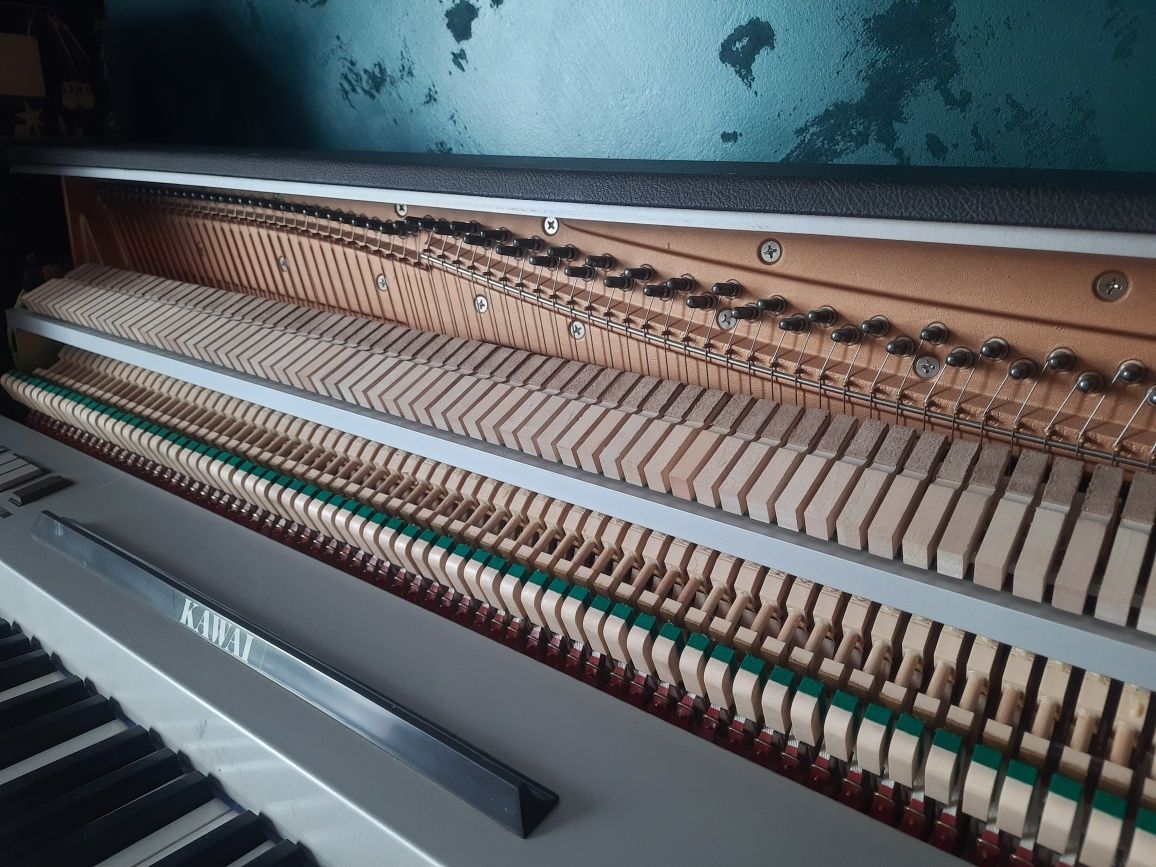 Pianino Kawai 705 elektryczno akustyczne 1980 rok Vintage