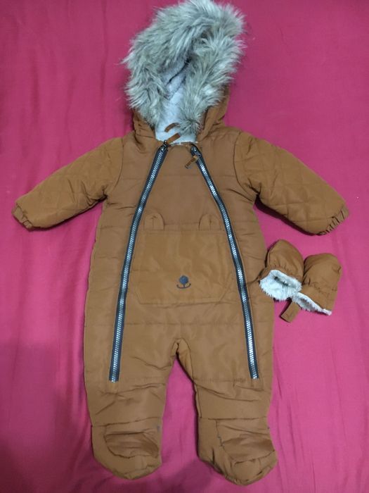 Продам дитячий демісезонний комбінезон