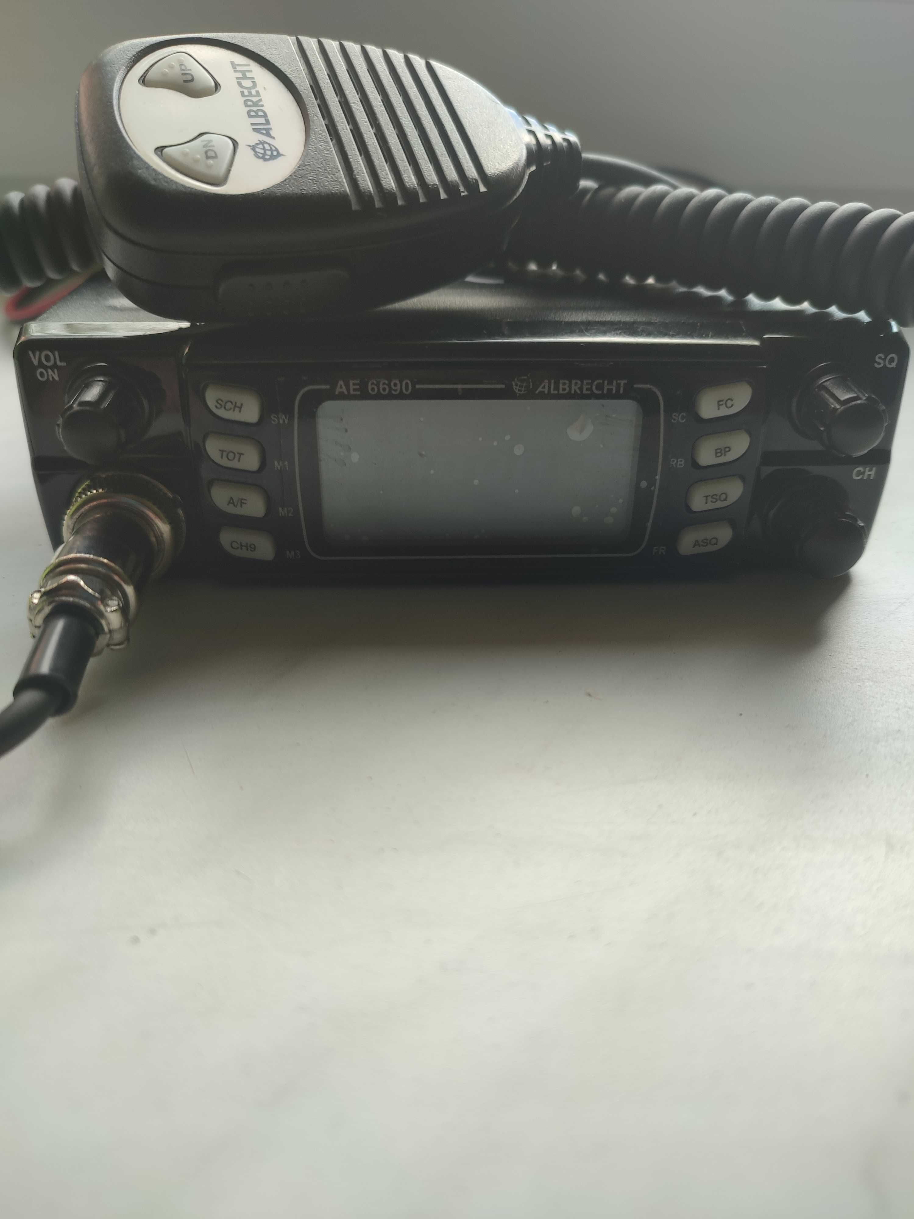 CB Radio Albrecht AE-6690 + Antena SIRIO 100 cm
