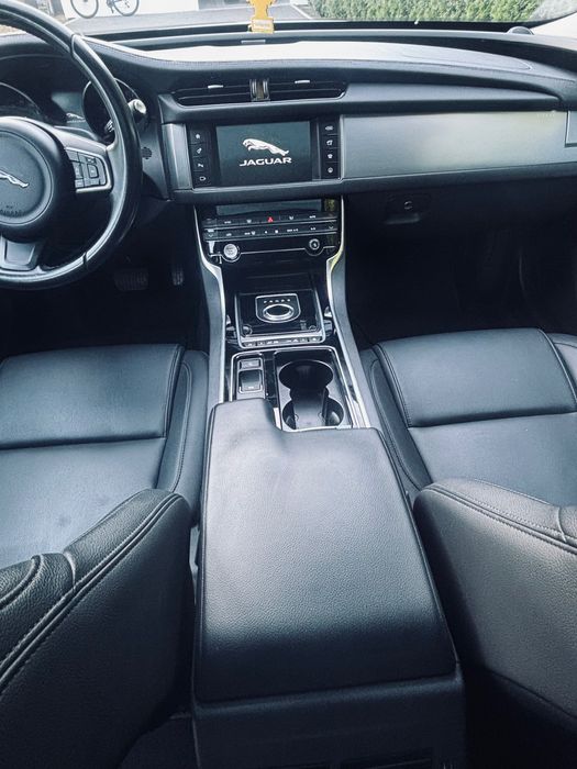 Sprzedam Jaguar xf x260