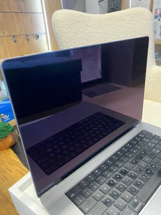 Ноутбук Apple MacBook Pro 16" M1 Pro 16GB/1TB Space Grey (MK193) 2021