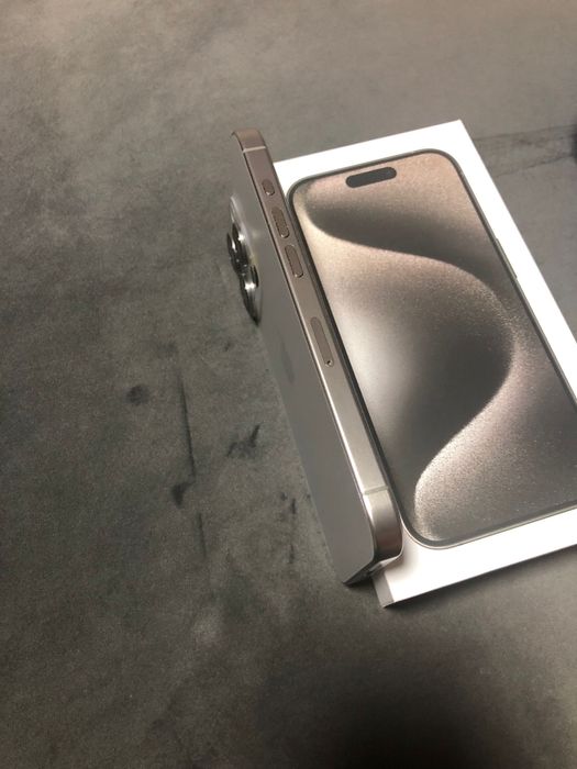 Apple iPhone 15 Pro 128GB Natural Titanium
