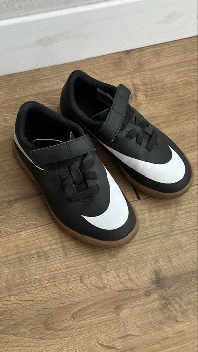 Футщалки футбольні кеди nike дитячі