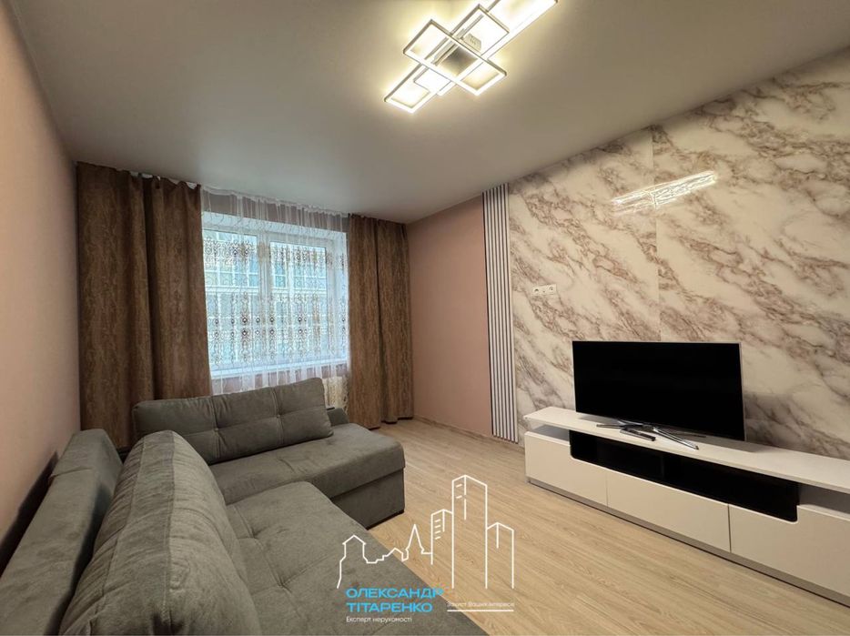 Новесенька квартира в новому будинку