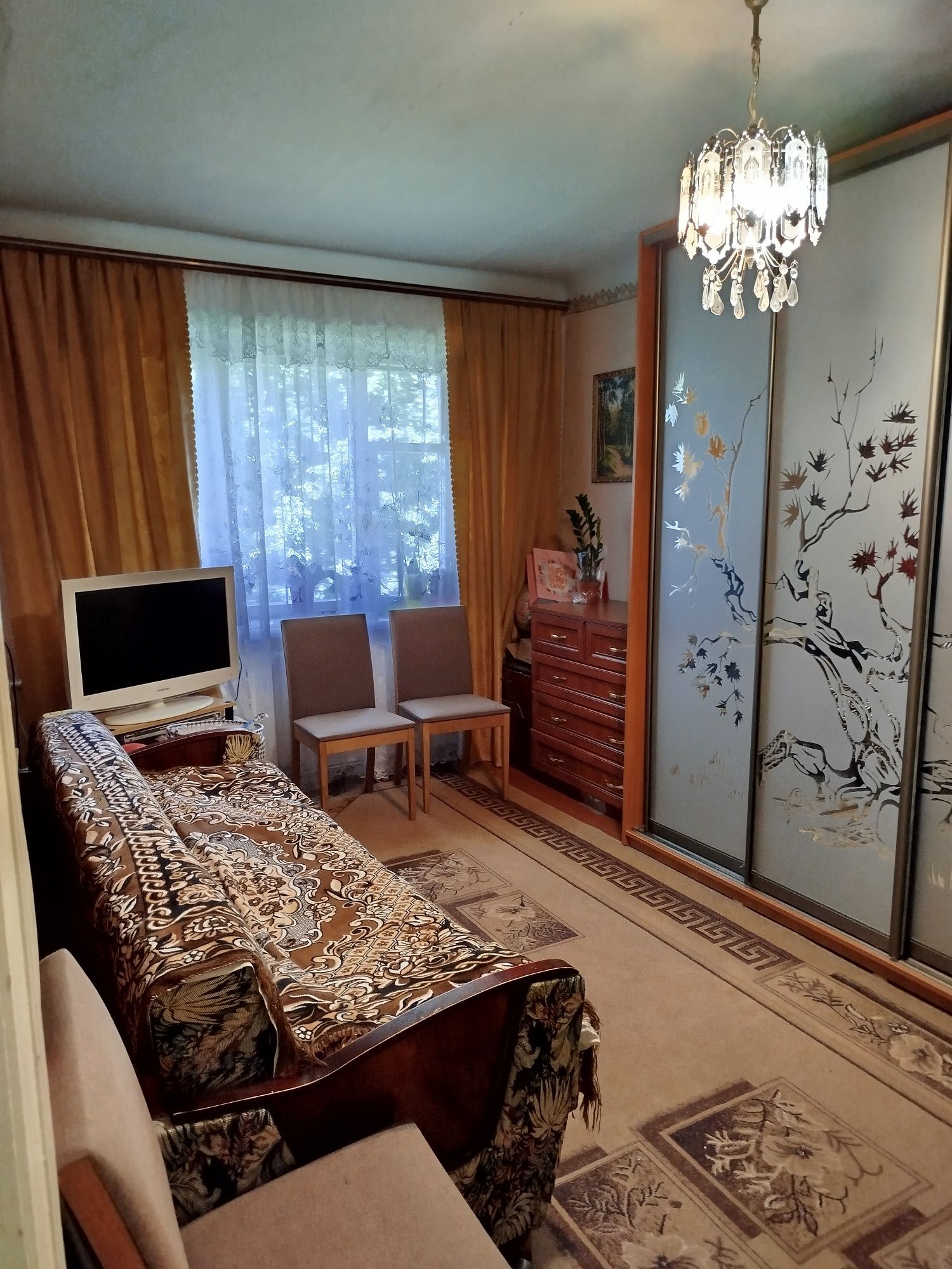Продам 1-к квартиру центр