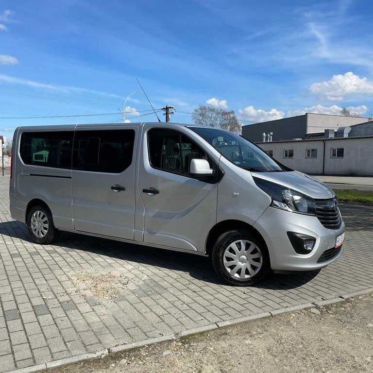 Wypożyczalnia, wynajem busów osobowych 8 i 9 miejsc BUS busa samochodu