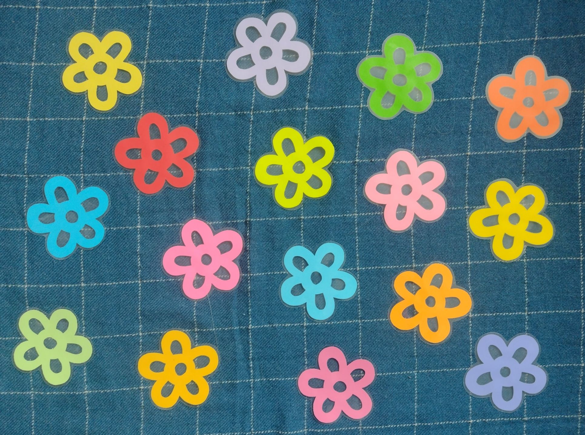 50 szt kwiatków 8 cm dekoracje wiosenne
