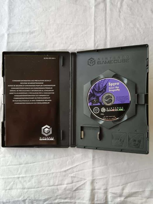 Spyro: Enter the Dragonfly [Nintendo Game Cube, 2002] Authentic PAL