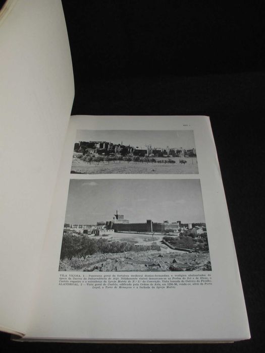 Livros Inventário Artístico de Portugal IX Distrito de Évora Zona Sul