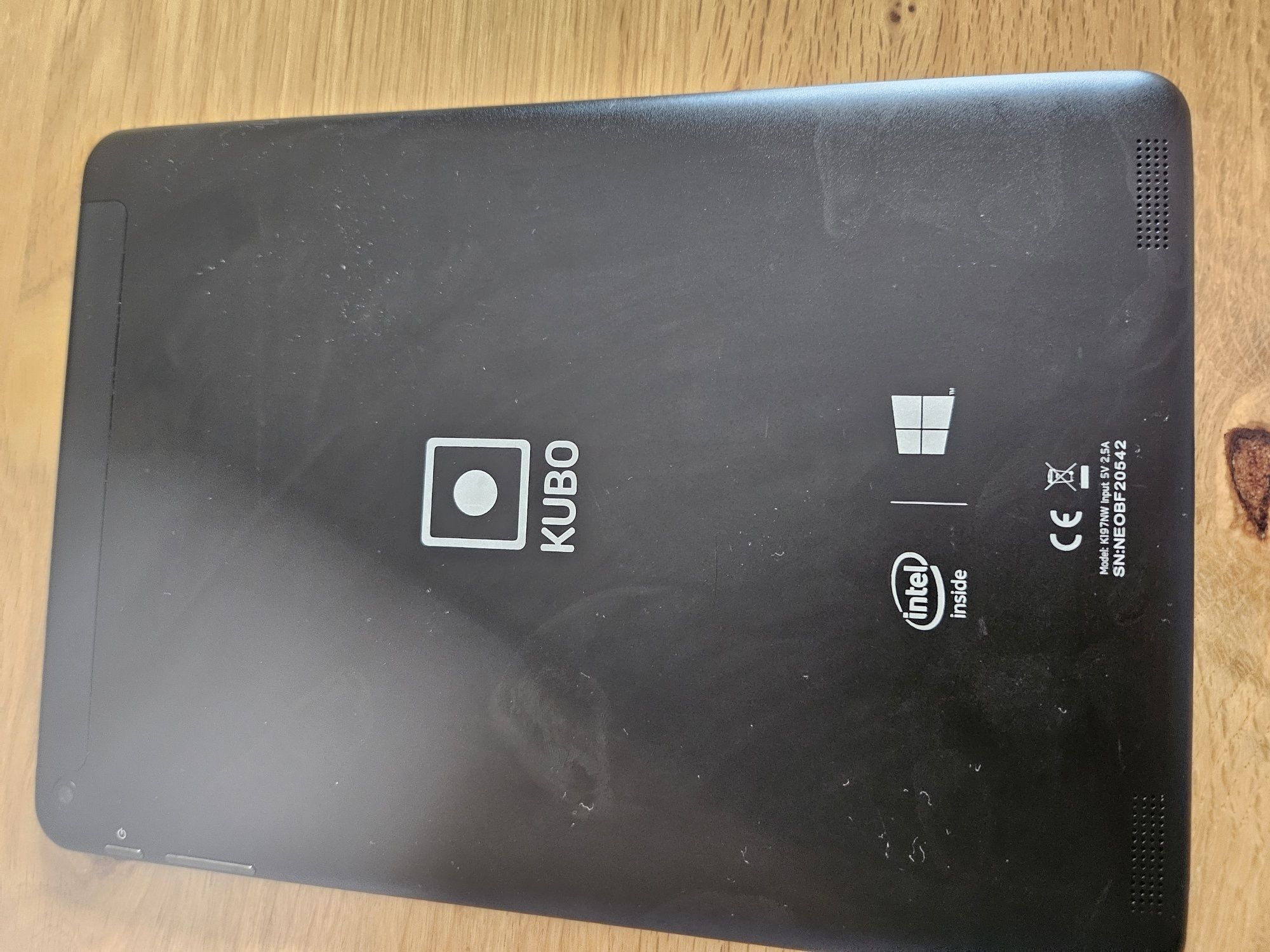 Tablet Kubo + teclado bluetooth magnético + capa magnética