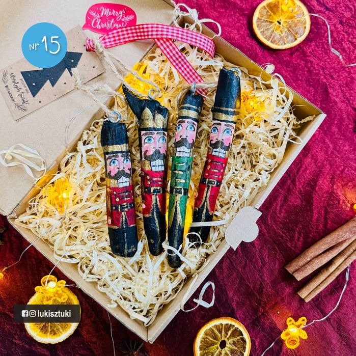 Dziadki Do Orzechów, morskie bombki prosto z plaży [7 szt] LUKI SZTUKI