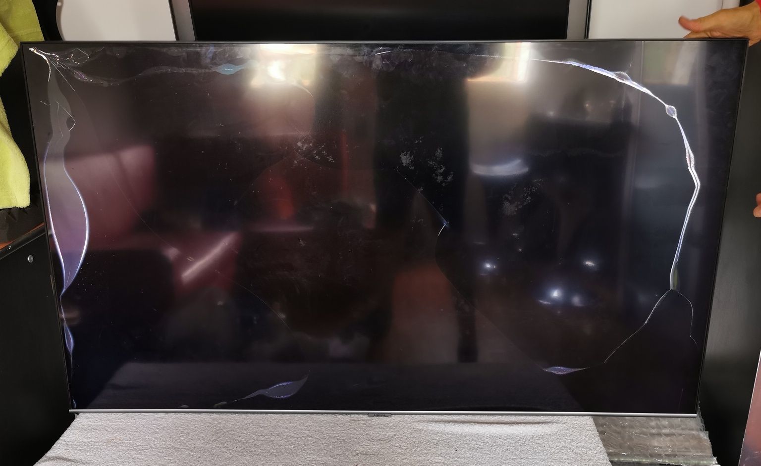 Samsung 4K Qled 55" Q74T QE55Q74TAT uszkodzona matryca
